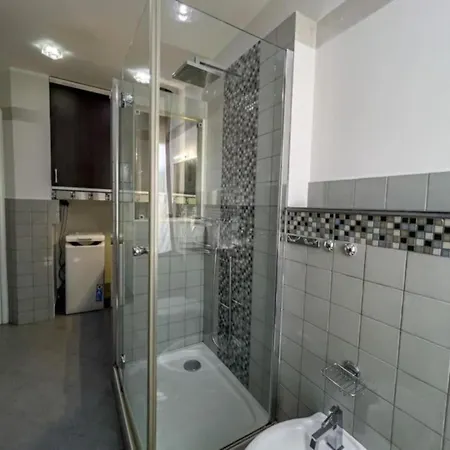 A Due Passi Dal Mare - Free Parking Génova